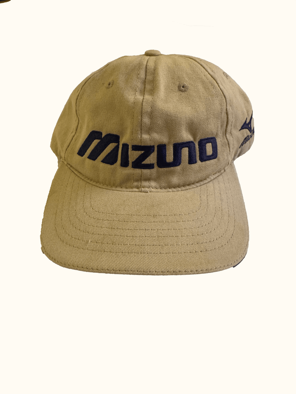 Beige cap with Mizuno logo Front
